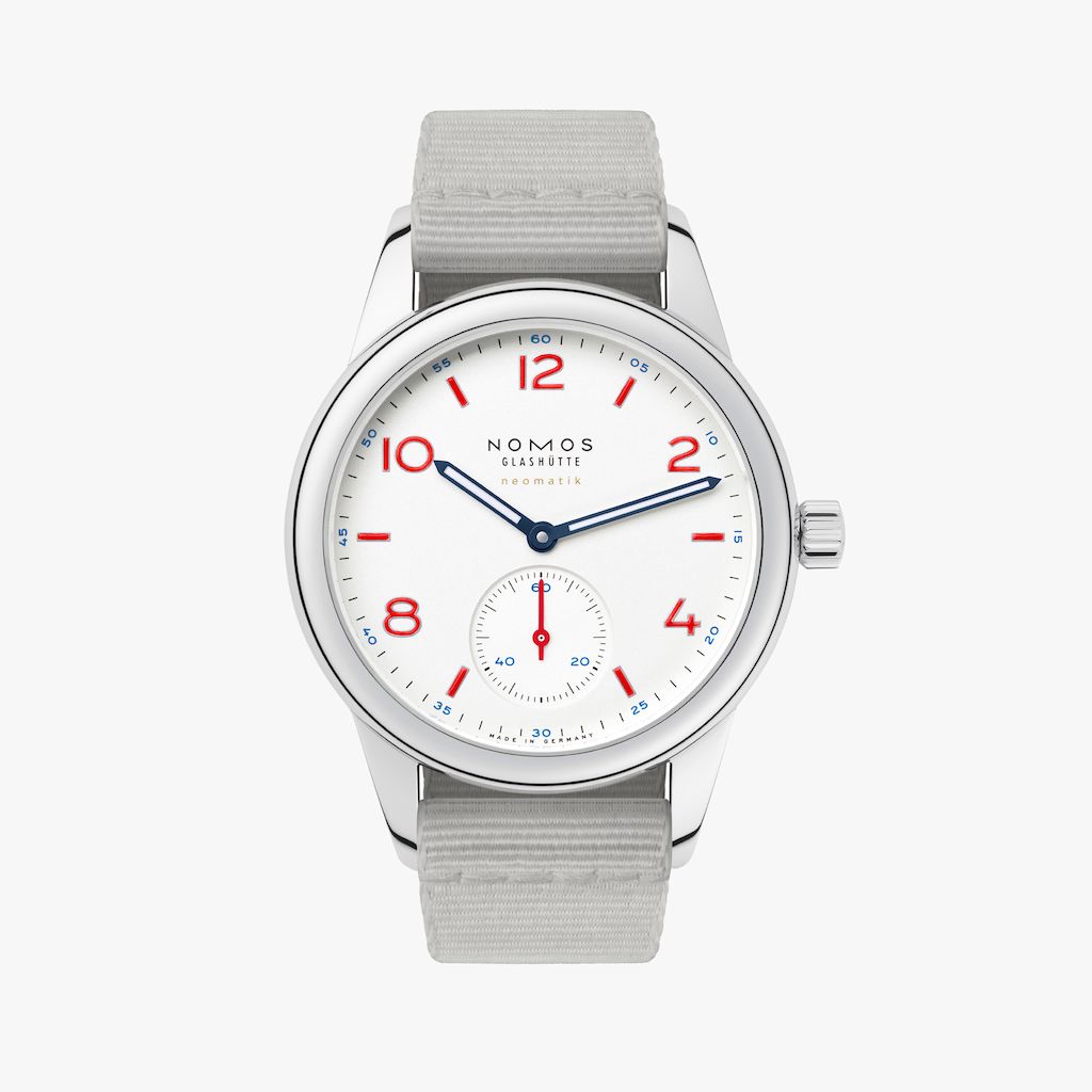 Club neomatik siren white