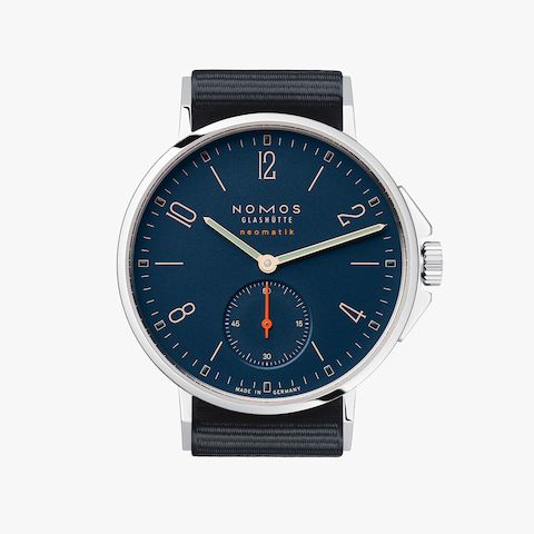 nomos ahoi 561